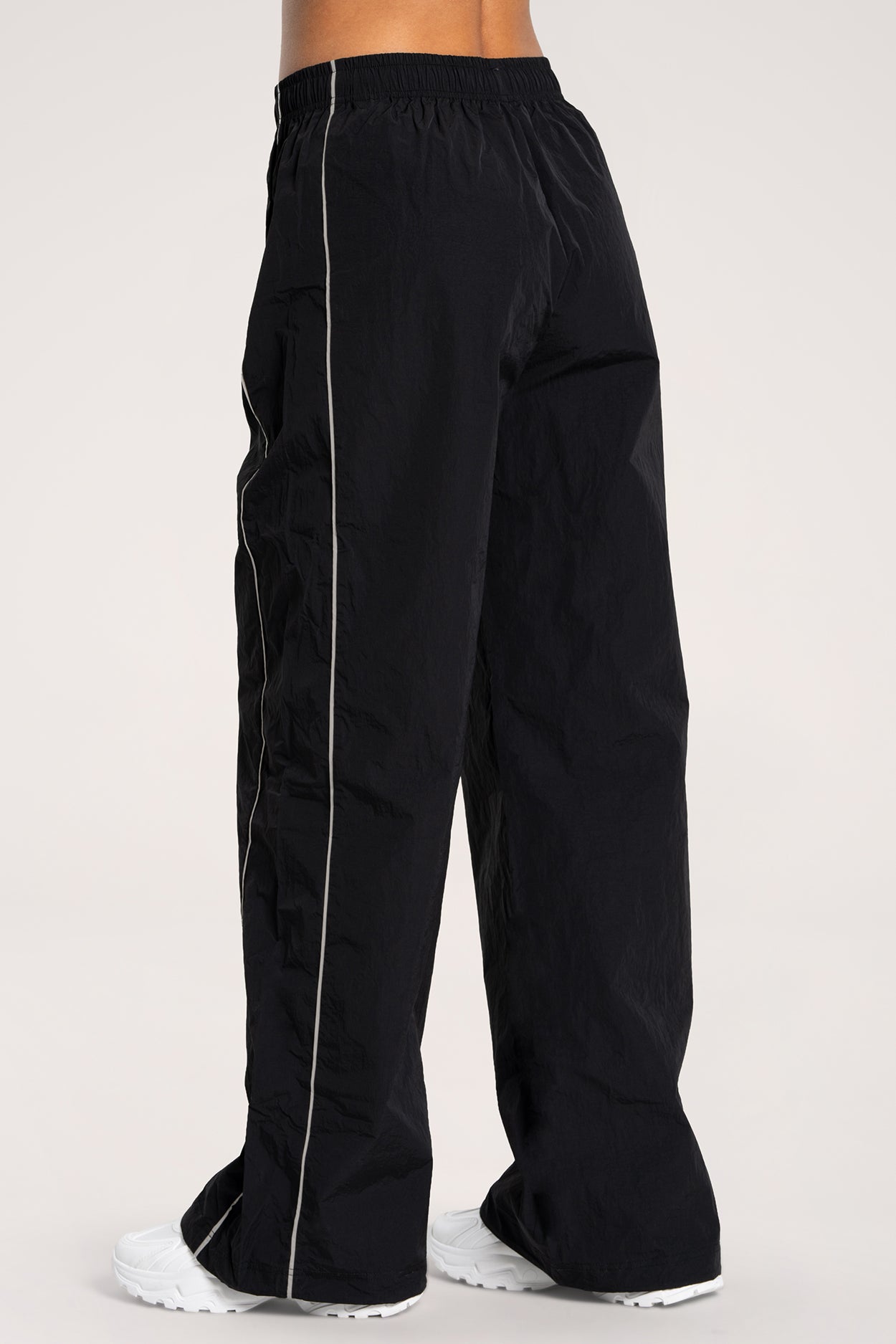 UN1FORM nylon nadrág black