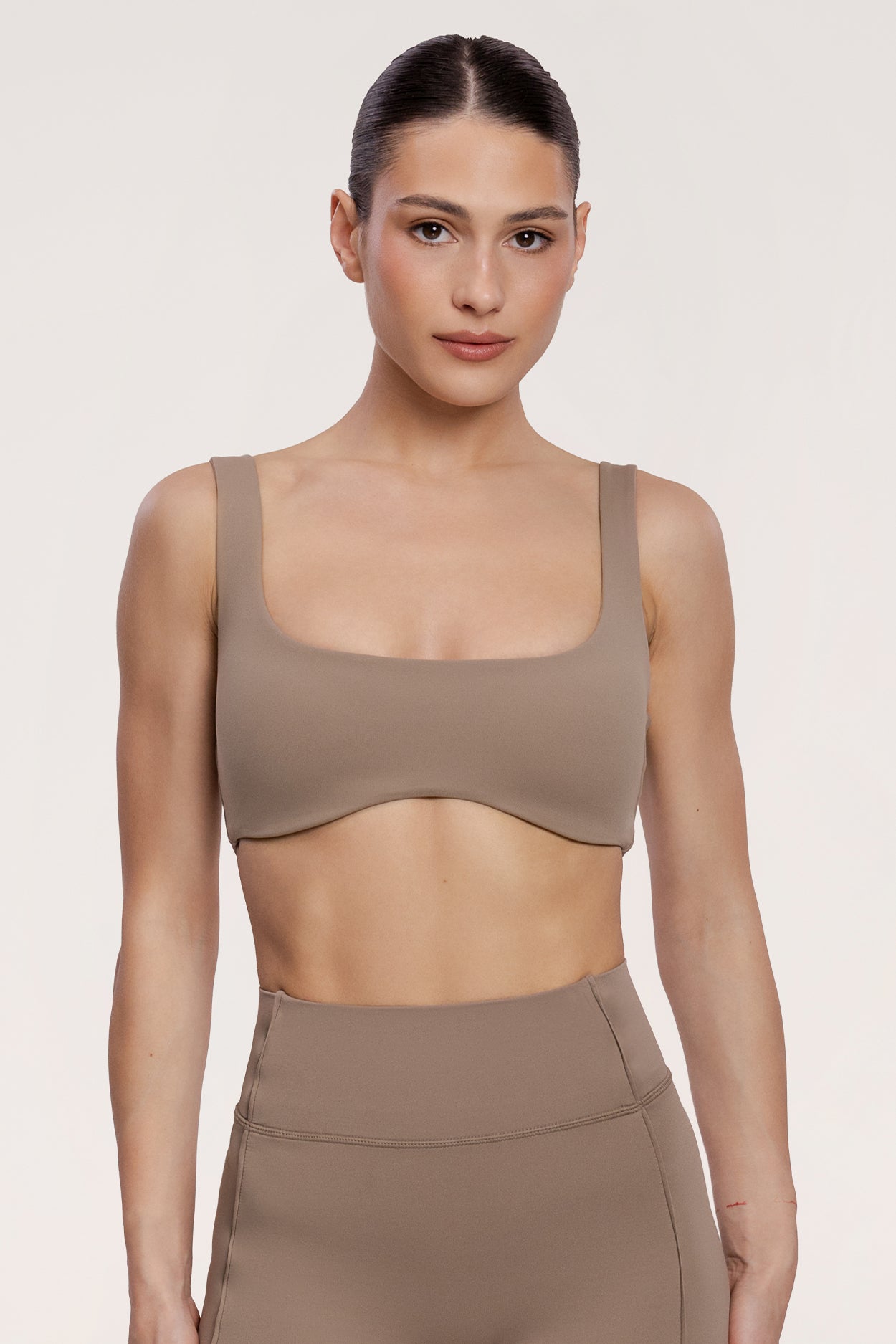 Pilates Era sportmelltartó warm beige