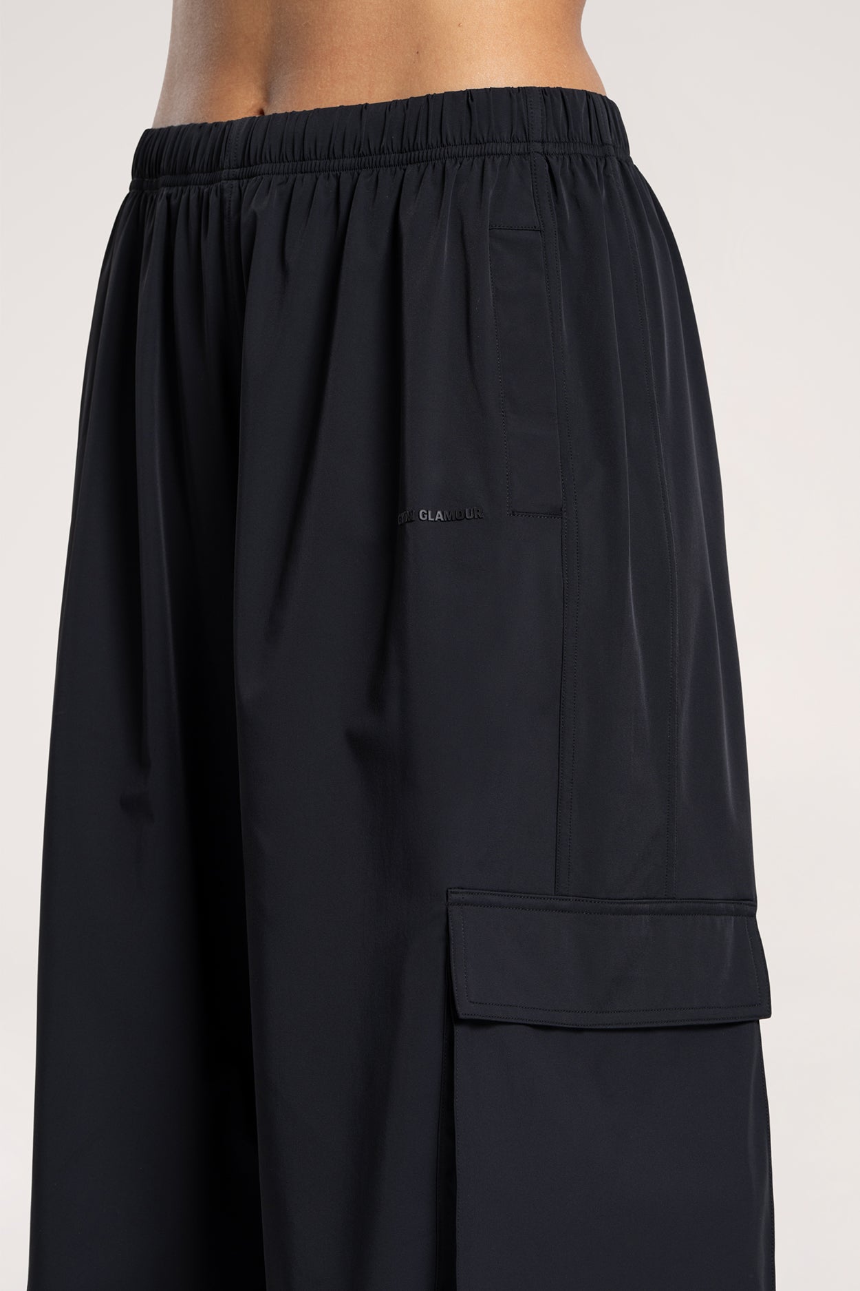 UN1FORM cargo nadrág black