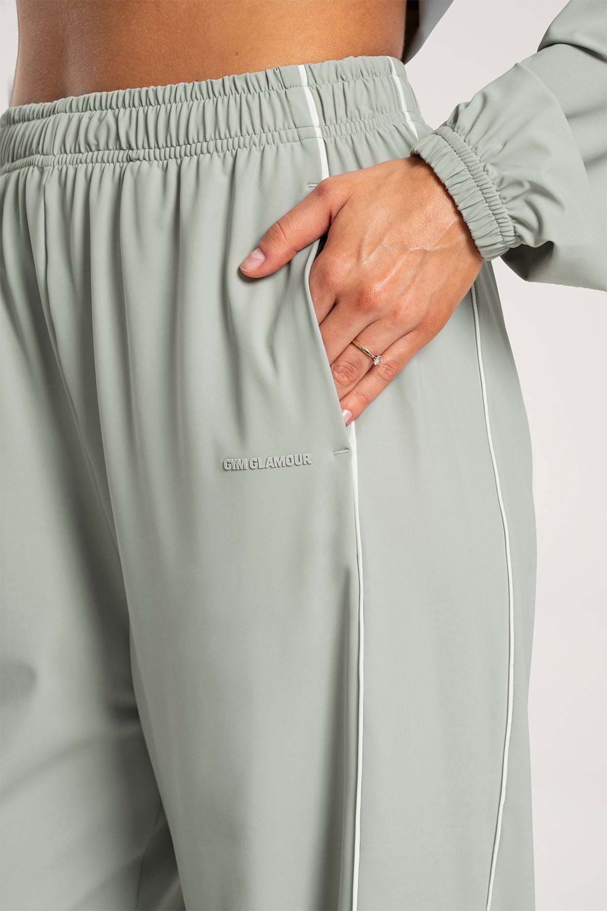UN1FORM Slick nadrág olive grey