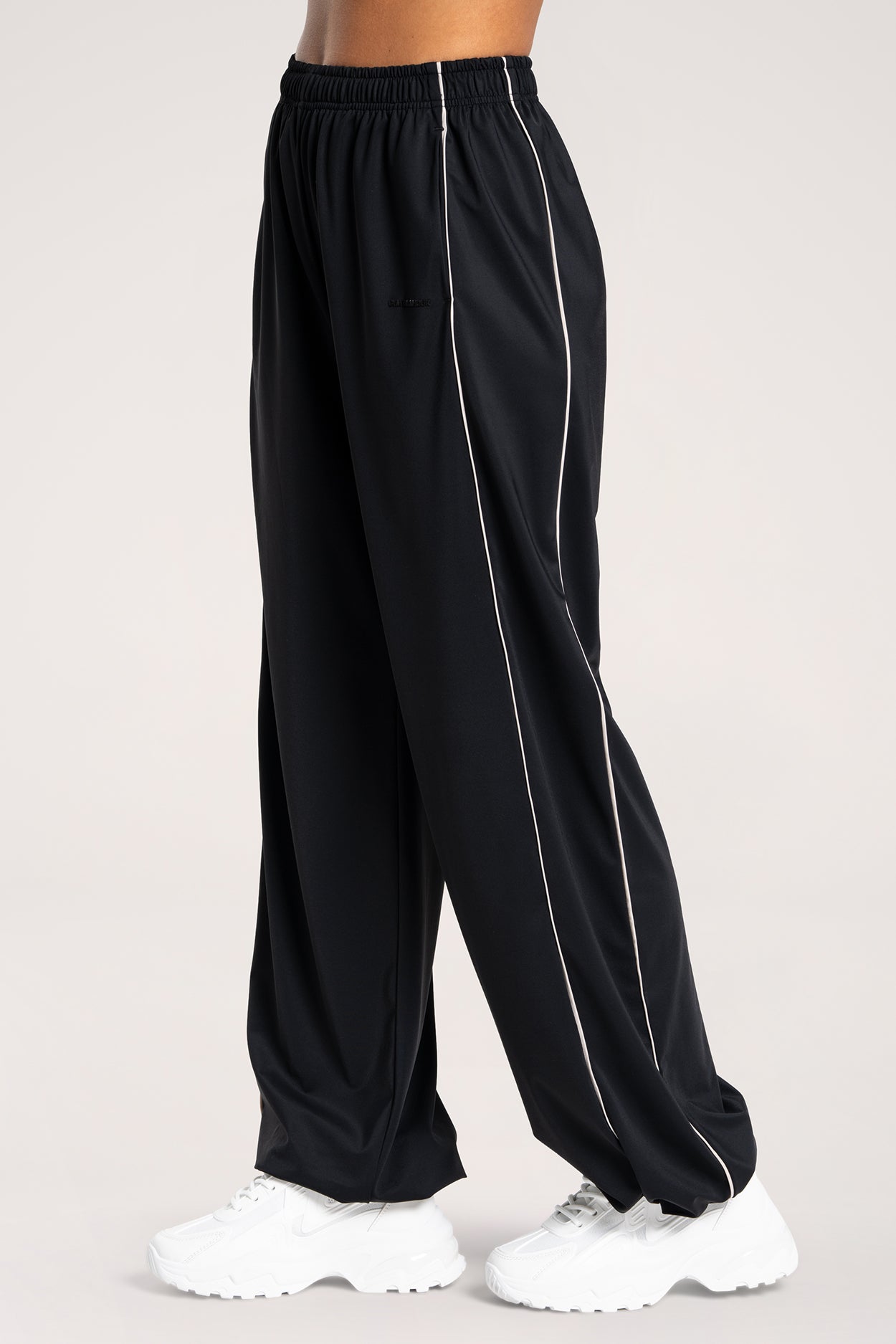 UN1FORM Slick nadrág black
