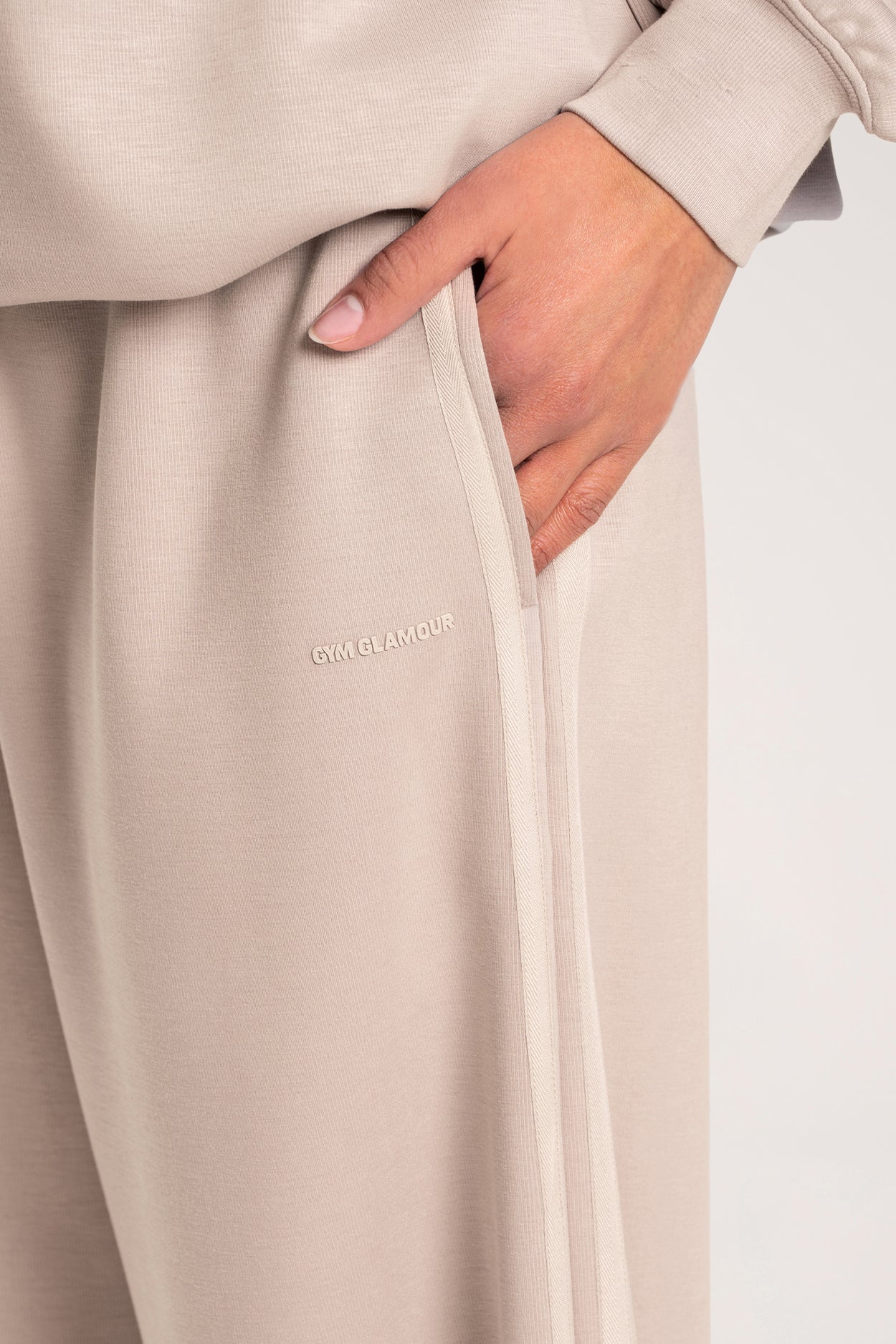 UN1FORM oversize melegítőnadrág beige