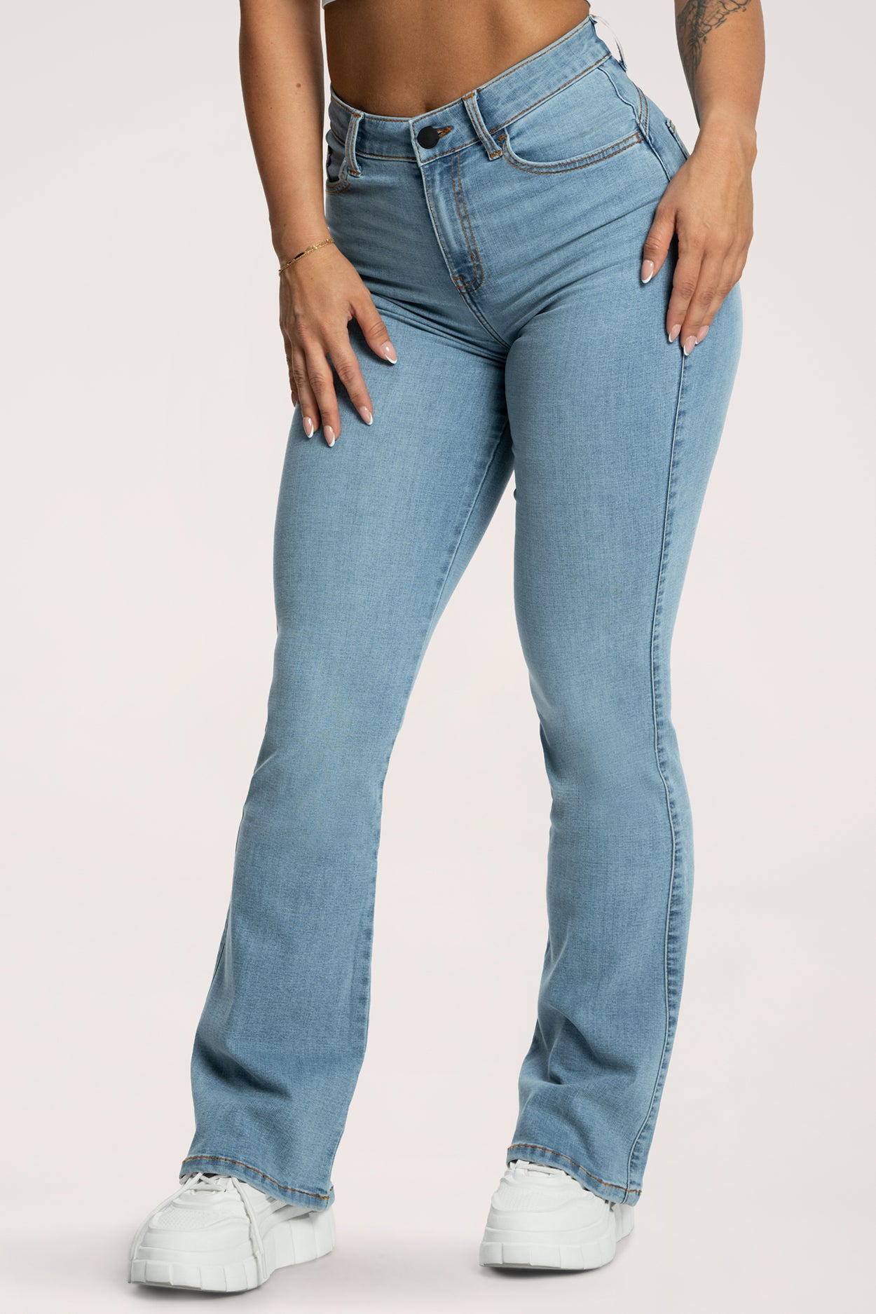 Perfect slim bő szárú farmer light blue