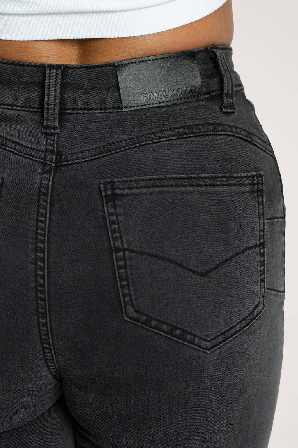Perfect slim bő szárú farmer black
