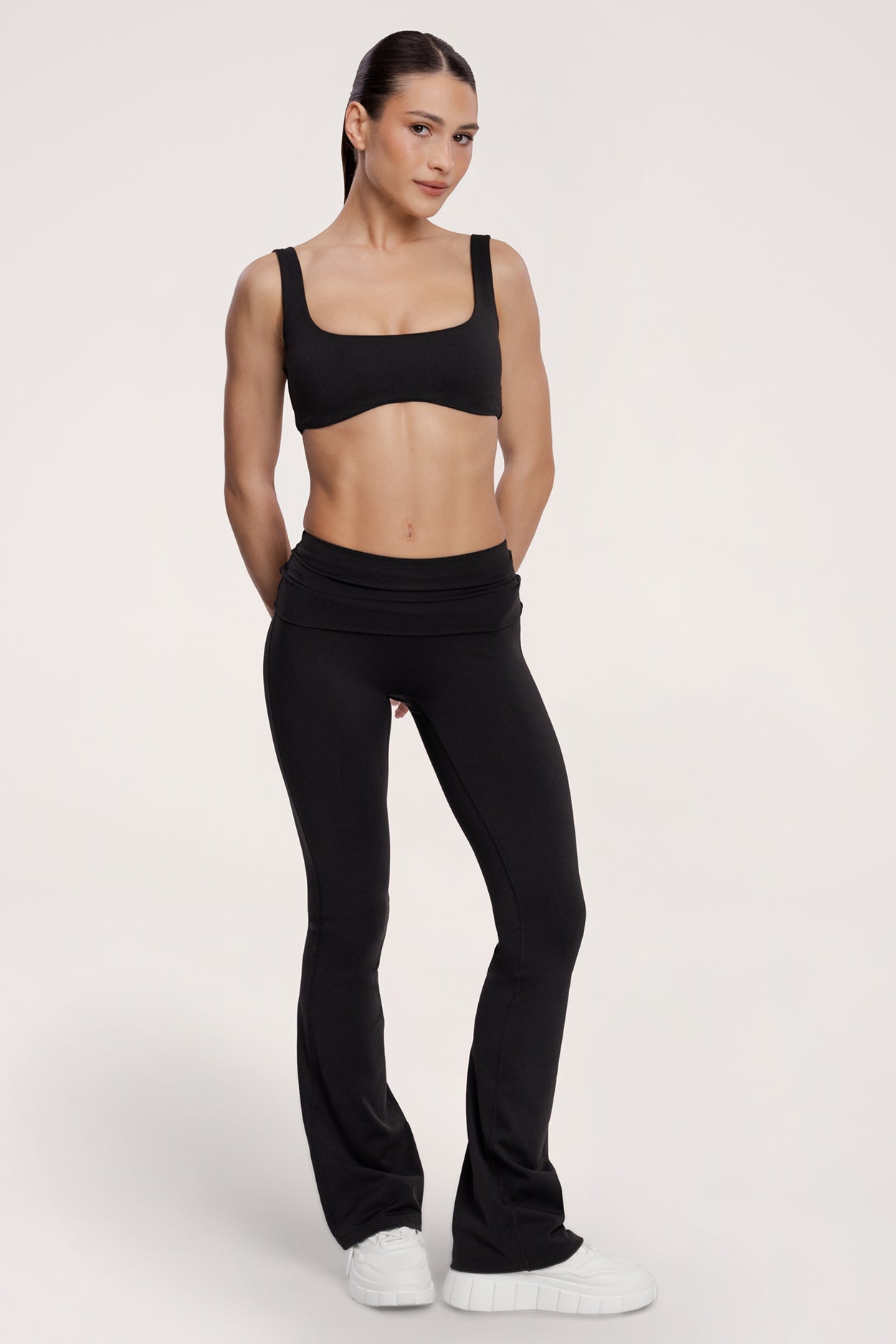 Pilates Era bő szárú nadrág black
