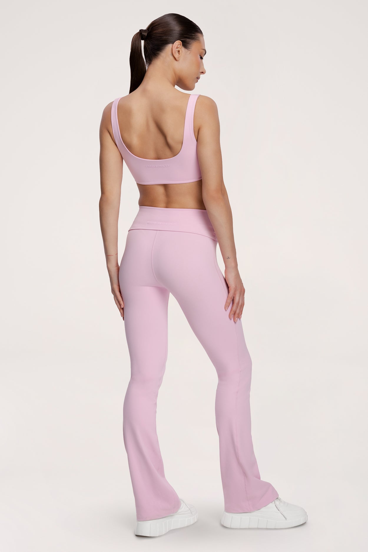 Pilates Era bő szárú nadrág pink