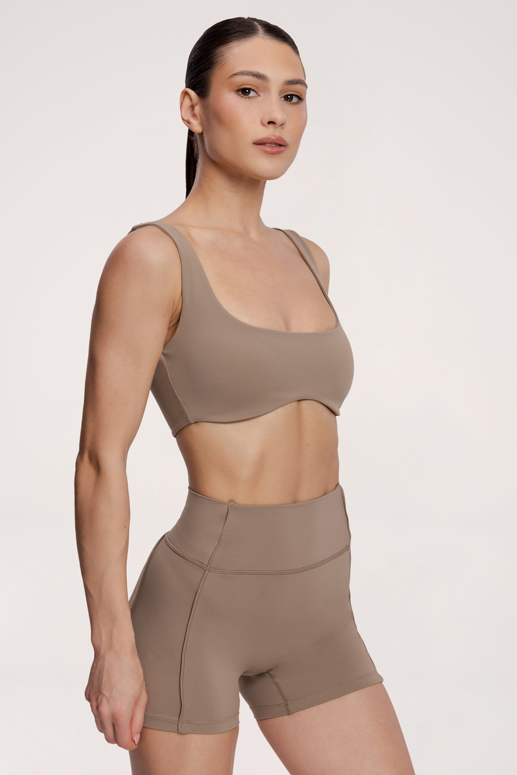 Pilates Era sportmelltartó warm beige