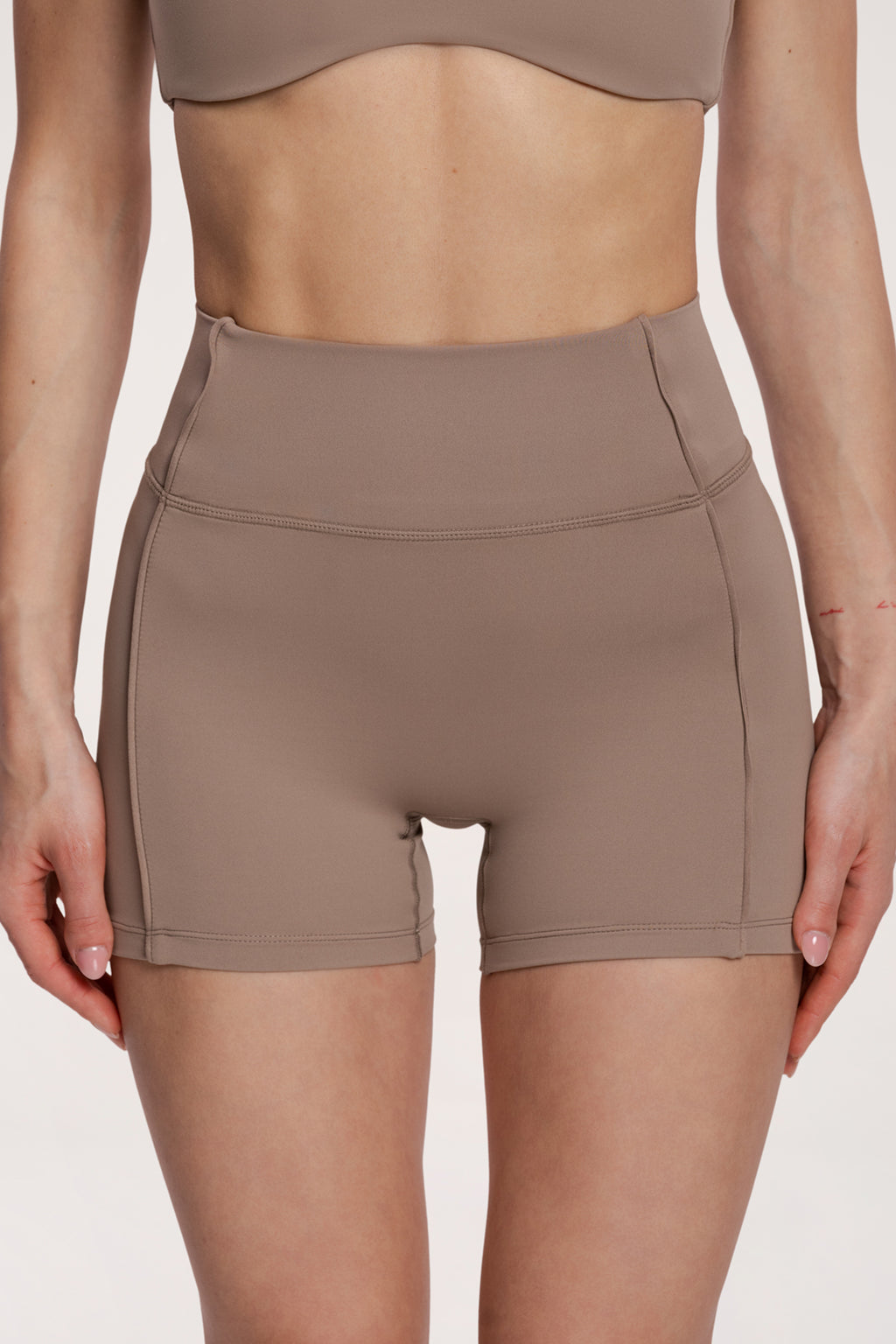 Pilates Era rövidnadrág warm beige