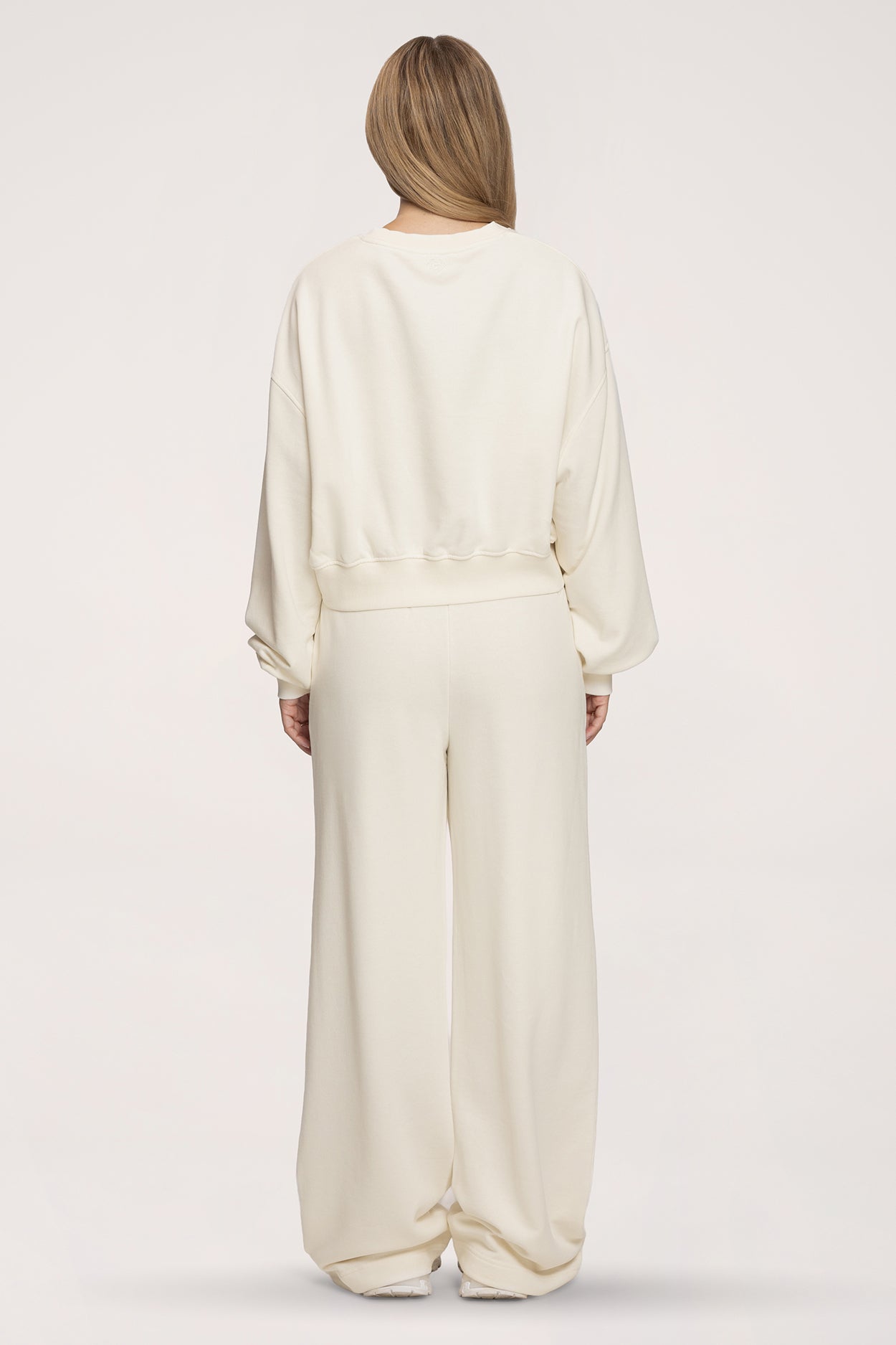 Easy egyenes szárú szabadidőnadrág off white