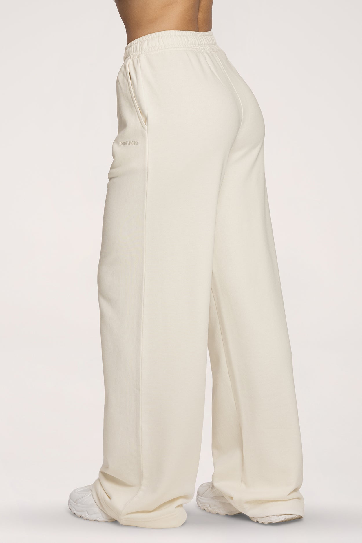 Easy egyenes szárú szabadidőnadrág off white