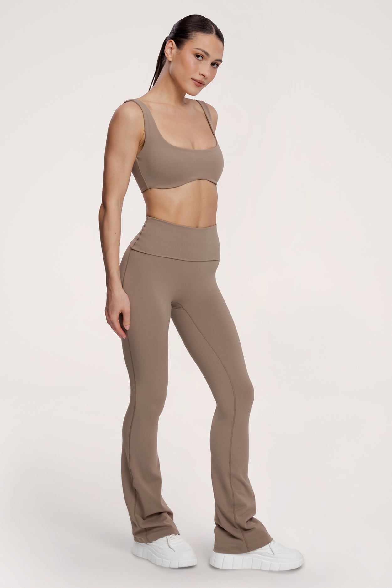 Pilates Era bő szárú nadrág beige