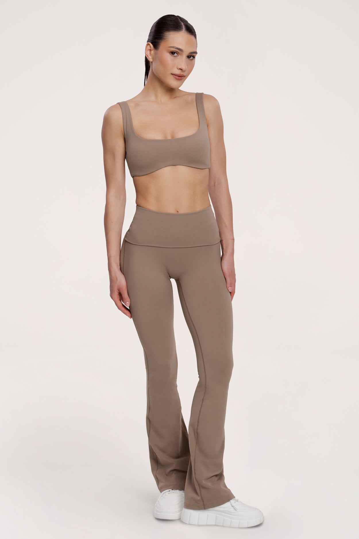 Pilates Era bő szárú nadrág beige