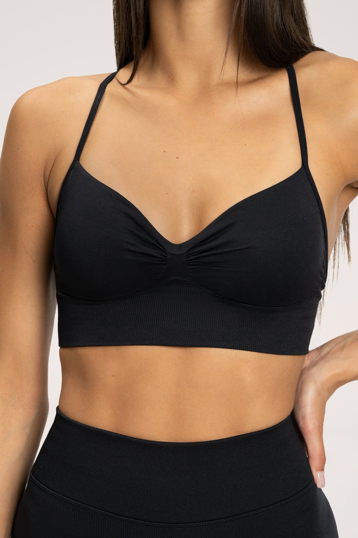 Mély dekoltázsú melltartó black