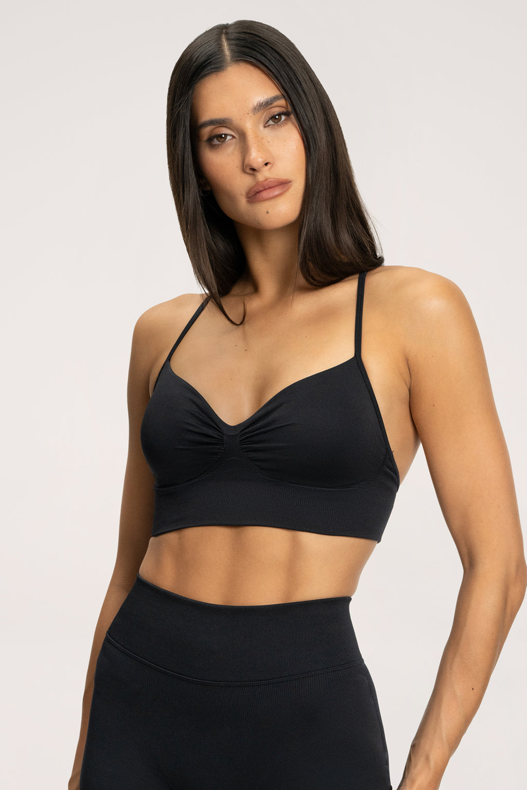 Mély dekoltázsú melltartó black