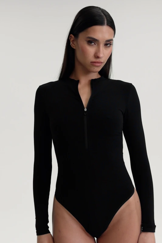 https://gymglamour.com/upload/video/LONGSLEEVE_BLACK.mp4